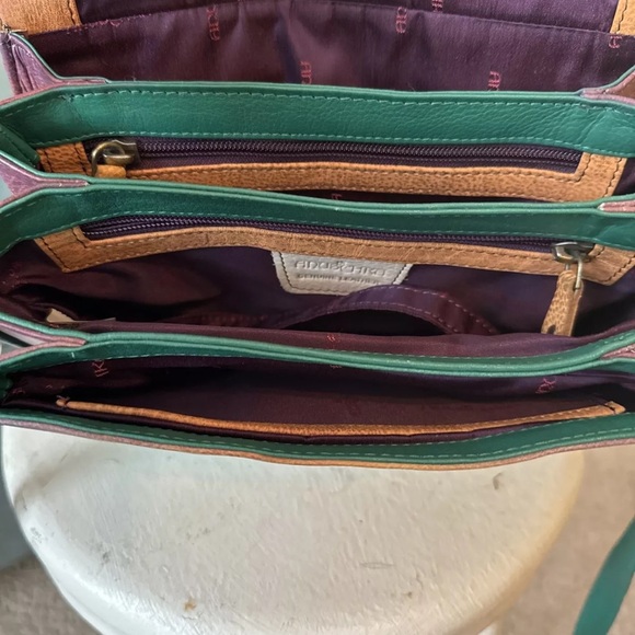 Anuschka Classic Woman Flap Over Accordion Cross Body Handbag 512 - Picture 7 of 8